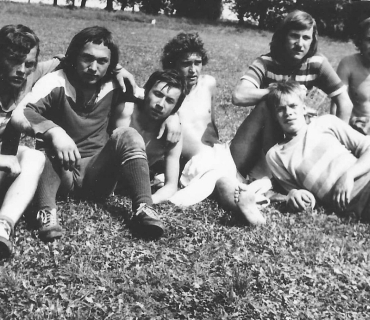 1985 - fotbal - ženatí vs. svobodní.