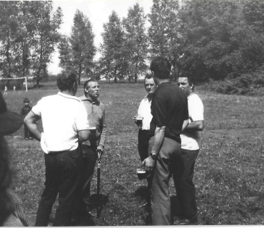 1985 - fotbal - ženatí vs. svobodní.