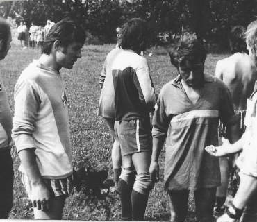 1985 - fotbal - ženatí vs. svobodní.