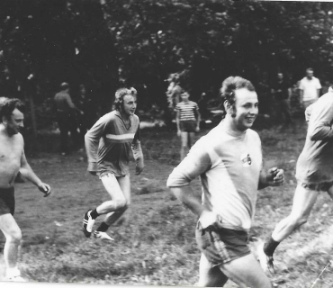 1985 - fotbal - ženatí vs. svobodní.