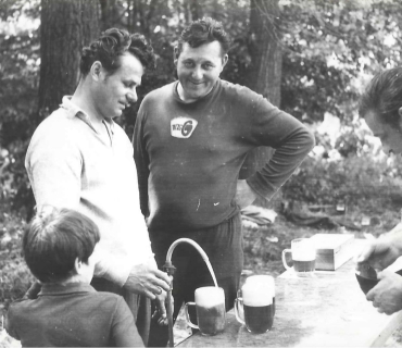 1985 - fotbal - ženatí vs. svobodní.