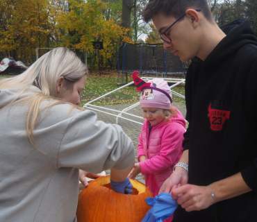 1.11.2025 Dlabání dýní.